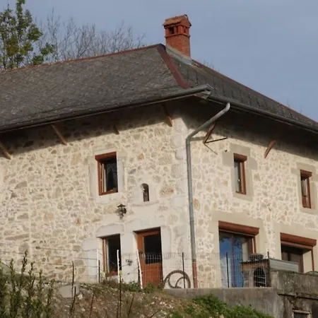 Les Bellevues Konukevi Moye